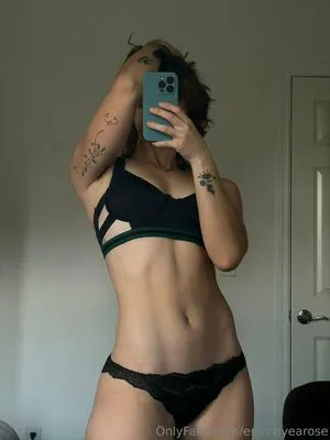 Emmayearose OnlyFans Leaked Free Thumbnail Picture - #wv9p1GwjgF