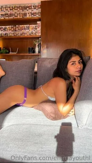 Emmayouthl OnlyFans Leaked Free Thumbnail Picture - #hB25eTFvFM
