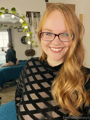 Emmberrosalyn OnlyFans Leaked Free Thumbnail Picture - #CJEX5ZbLeZ