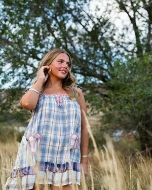 Emmi Butler OnlyFans Leaked Free Thumbnail Picture - #RExOsPyhO3