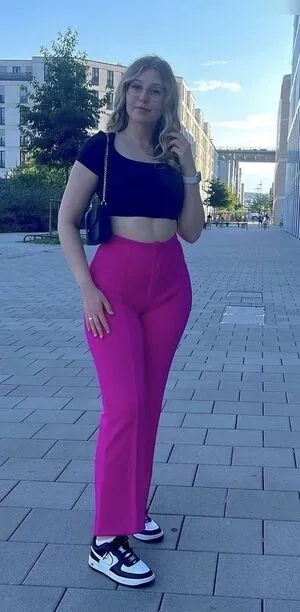 Emmi Krii OnlyFans Leaked Free Thumbnail Picture - #Chj6U12jkS