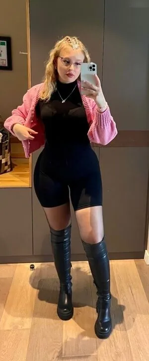 Emmi Krii OnlyFans Leaked Free Thumbnail Picture - #kvzNRnRgnV