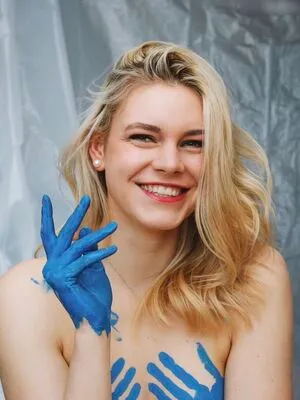 Emmi Schmidt OnlyFans Leaked Free Thumbnail Picture - #Co39b4BEhw