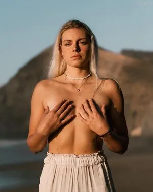 Emmi Schmidt OnlyFans Leaked Free Thumbnail Picture - #bmbVYZSa4O