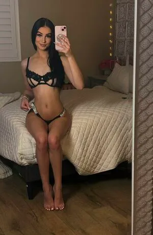 Emmie OnlyFans Leaked Free Thumbnail Picture - #IdEASpCHWL