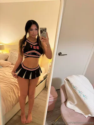 Emmiesfree OnlyFans Leaked Free Thumbnail Picture - #3p5WI2ImNd