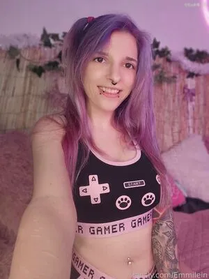 Emmilein OnlyFans Leaked Free Thumbnail Picture - #Vh7Tr4FFaM