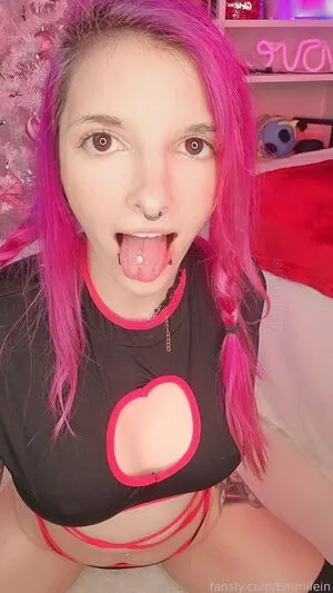 Emmilein OnlyFans Leaked Free Thumbnail Picture - #W6DGSreAF1