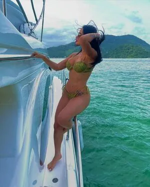 Emmilly Ruthe OnlyFans Leaked Free Thumbnail Picture - #J0n74yjTJ0