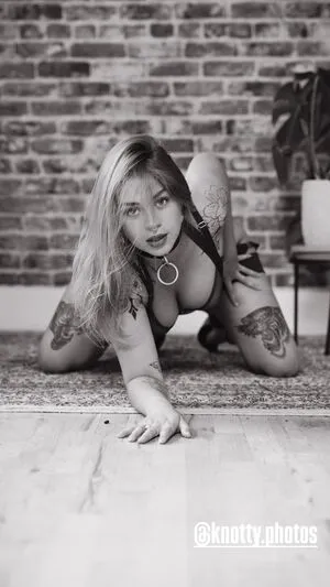 Emmily Mello OnlyFans Leaked Free Thumbnail Picture - #DOxDDxw9Dm