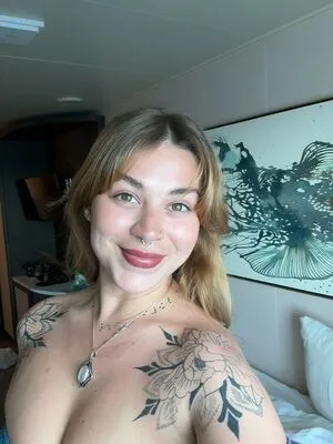 Emmily Mello OnlyFans Leaked Free Thumbnail Picture - #ISjeEpR822