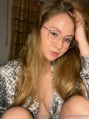 Emmimilli OnlyFans Leaked Free Thumbnail Picture - #PZq3OHsytL