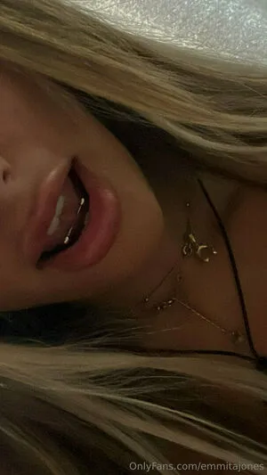 Emmitajones OnlyFans Leaked Free Thumbnail Picture - #2lb808RNqq