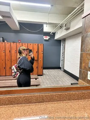 Emmmyxo OnlyFans Leaked Free Thumbnail Picture - #CpMWXbA8Cg