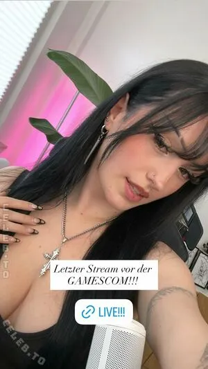 Emmo OnlyFans Leaked Free Thumbnail Picture - #QD8LrwhYWM