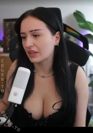 Emmo OnlyFans Leaked Free Thumbnail Picture - #jDq7yemjBI