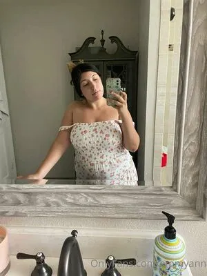 Emmy Ann OnlyFans Leaked Free Thumbnail Picture - #1MfkFUNTud