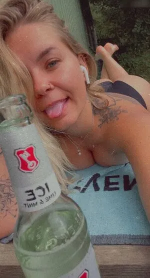 Emmy Cargirl OnlyFans Leaked Free Thumbnail Picture - #aG94HuHWOU