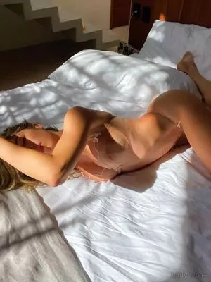 Emmy Elliott OnlyFans Leaked Free Thumbnail Picture - #oIMHqPeJre