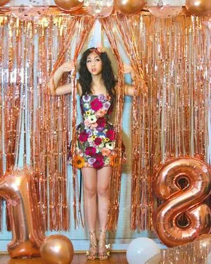 Emmy Liu Wang OnlyFans Leaked Free Thumbnail Picture - #CsYGyWDeAC
