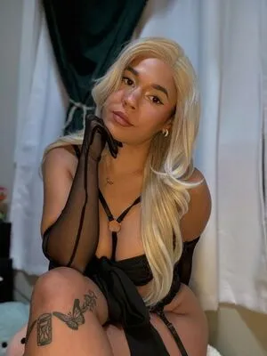 Emmy Steele OnlyFans Leaked Free Thumbnail Picture - #KzTN4Tg6X1