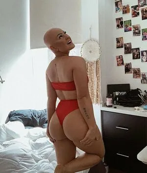 Emmycombss OnlyFans Leaked Free Thumbnail Picture - #pATpBtzhRU