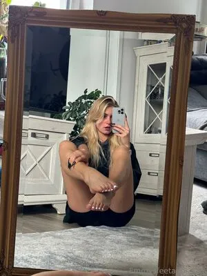 Emmyfeetandsocks OnlyFans Leaked Free Thumbnail Picture - #W61dnKFfM3