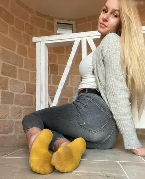 Emmysfeetandsocks OnlyFans Leaked Free Thumbnail Picture - #5pA6yaH99P