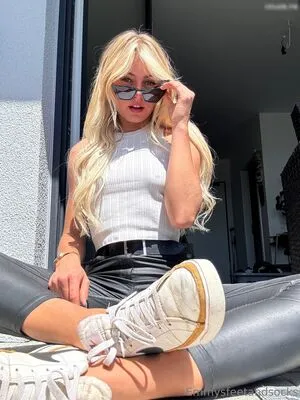 Emmysfeetandsocks OnlyFans Leaked Free Thumbnail Picture - #Cde0NasdC7