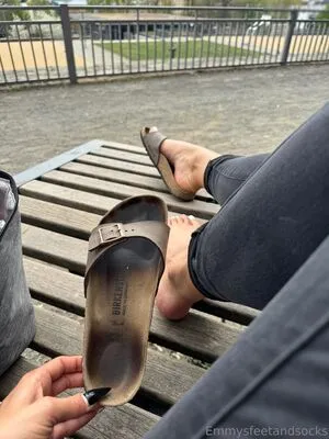 Emmysfeetandsocks OnlyFans Leaked Free Thumbnail Picture - #NERJQN3Bou