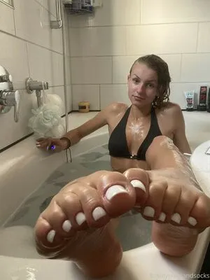 Emmysfeetandsocks OnlyFans Leaked Free Thumbnail Picture - #SzUWudtvkl