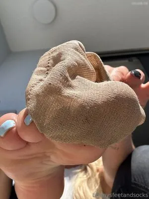 Emmysfeetandsocks OnlyFans Leaked Free Thumbnail Picture - #SzeFM8Khic