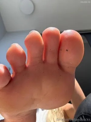 Emmysfeetandsocks OnlyFans Leaked Free Thumbnail Picture - #YLi94jChir