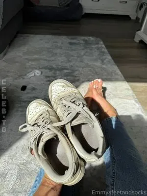 Emmysfeetandsocks OnlyFans Leaked Free Thumbnail Picture - #cOfsRrSDt4