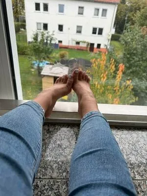 Emmysfeetandsocks OnlyFans Leaked Free Thumbnail Picture - #e3ATtMbHOF