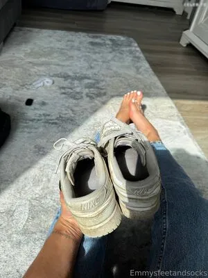 Emmysfeetandsocks OnlyFans Leaked Free Thumbnail Picture - #uountZCKbT