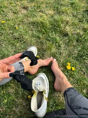 Emmysfeetandsocks OnlyFans Leaked Free Thumbnail Picture - #x0opCpO8BV