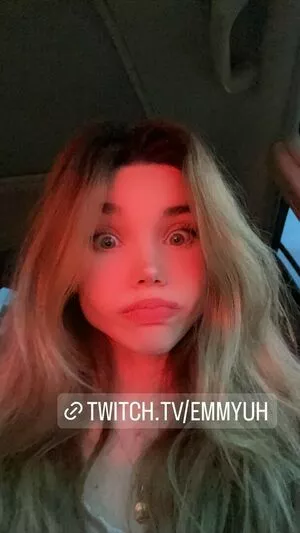 Emmyuh OnlyFans Leaked Free Thumbnail Picture - #8rOzI1NXC7