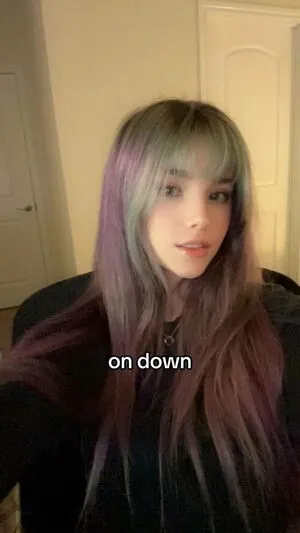Emmyuh OnlyFans Leaked Free Thumbnail Picture - #AVde2may4O