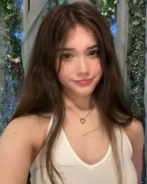 Emmyuh OnlyFans Leaked Free Thumbnail Picture - #Dg99oKNvzA