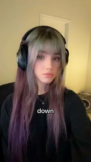 Emmyuh OnlyFans Leaked Free Thumbnail Picture - #Dyce2fT4Af