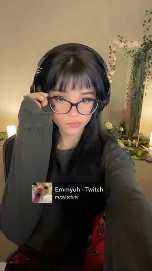 Emmyuh OnlyFans Leaked Free Thumbnail Picture - #Xh27j5hd4C
