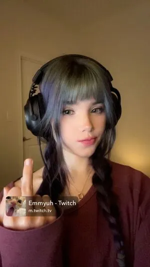 Emmyuh OnlyFans Leaked Free Thumbnail Picture - #dcN49S4X3T