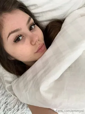 Emmyxi OnlyFans Leaked Free Thumbnail Picture - #icfundN0Cq