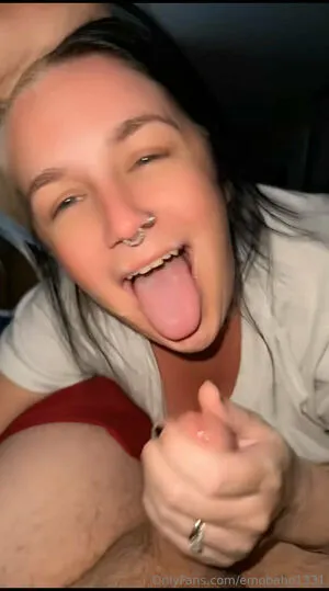 Emobabe1331 OnlyFans Leaked Free Thumbnail Picture - #5M8Hhd4hnk