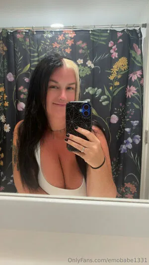 Emobabe1331 OnlyFans Leaked Free Thumbnail Picture - #sMJw4YVR8z
