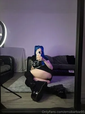 Emobarbie95 OnlyFans Leaked Free Thumbnail Picture - #igBiILhVSJ