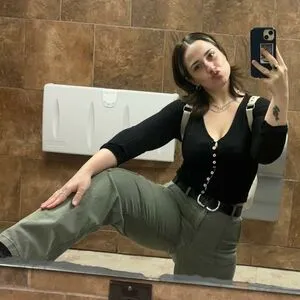 Emocranberries OnlyFans Leaked Free Thumbnail Picture - #2usHcvvzag