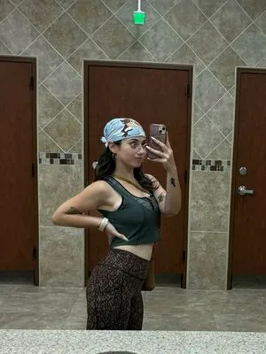 Emocranberries OnlyFans Leaked Free Thumbnail Picture - #DJDLTLUDr0