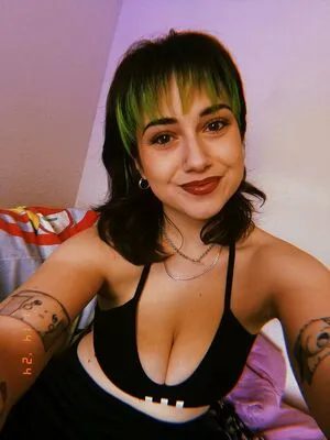 Emocranberries OnlyFans Leaked Free Thumbnail Picture - #o0KC4cIGY7